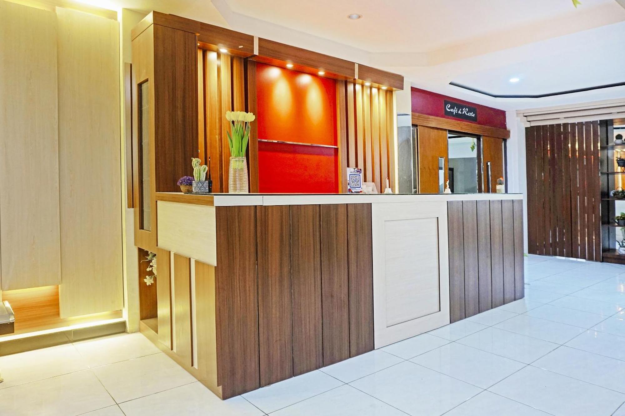 Collection O 91331 Hotel Grand Saota Soppeng Lalabata Екстериор снимка